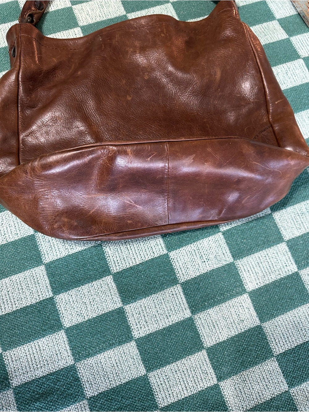 Frye Melissa Hobo Leather Bag In Cognac - Picture 3 of 9